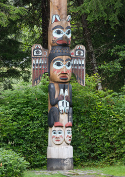 Totem Pole - Postcard.