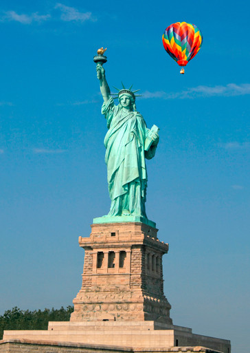Statue of Liberty & Balloon - Postcard - Authentic Cards, Inc.