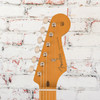 Fender - Vintera II '50s Stratocaster - Electric Guitar - Maple Fingerboard - 2-Color Sunburst - with  Deluxe Gigbag (0149012303)