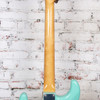 Fender - Vintera III Early '60s Stratocaster - Electric Guitar with  Rosewood Fingerboard - Seafoam Green - with  Deluxe Gigbag (0149160349)
