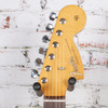 Fender - Vintera III Late '60s Stratocaster - Electric Guitar with  Rosewood Fingerboard - 3-Color Sunburst - with  Deluxe Gigbag (0149170300)