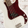 Squier Classic Vibe '60s Precision Bass Laurel FB Olympic White