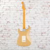 Fender - American Vintage II - 1957 Stratocaster Electric Guitar - Maple Fingerboard - Vintage Blonde