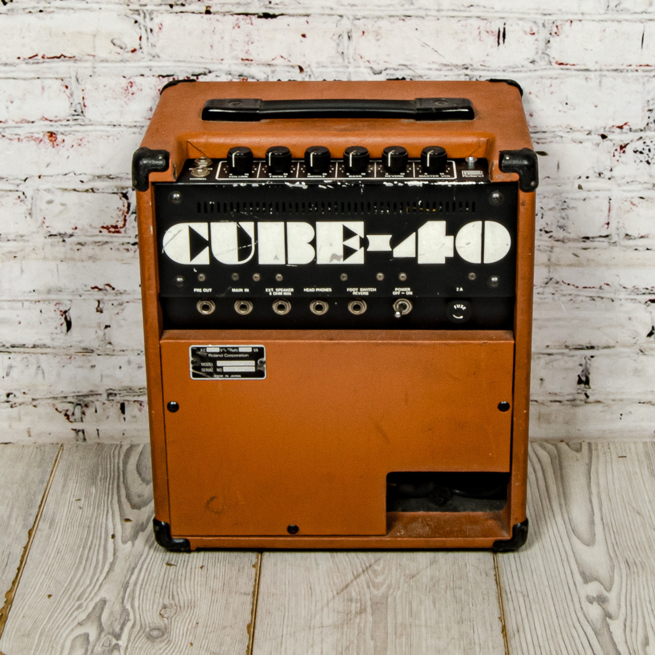 Roland - Cube 40 - MIJ Solid-State Combo Guitar Amp, Orange - x0672 -  VINTAGE