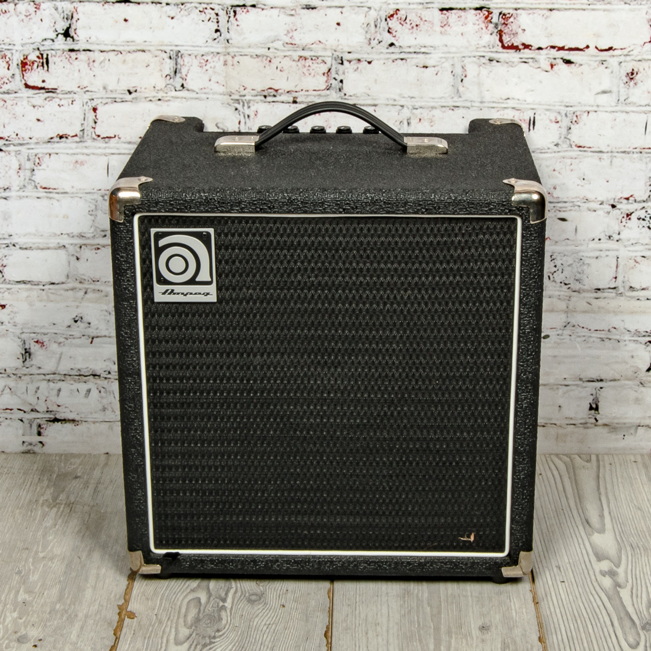 Ampeg - BA-108 - 20 Watt Solid State 1x8 Bass Combo - x0180 - USED