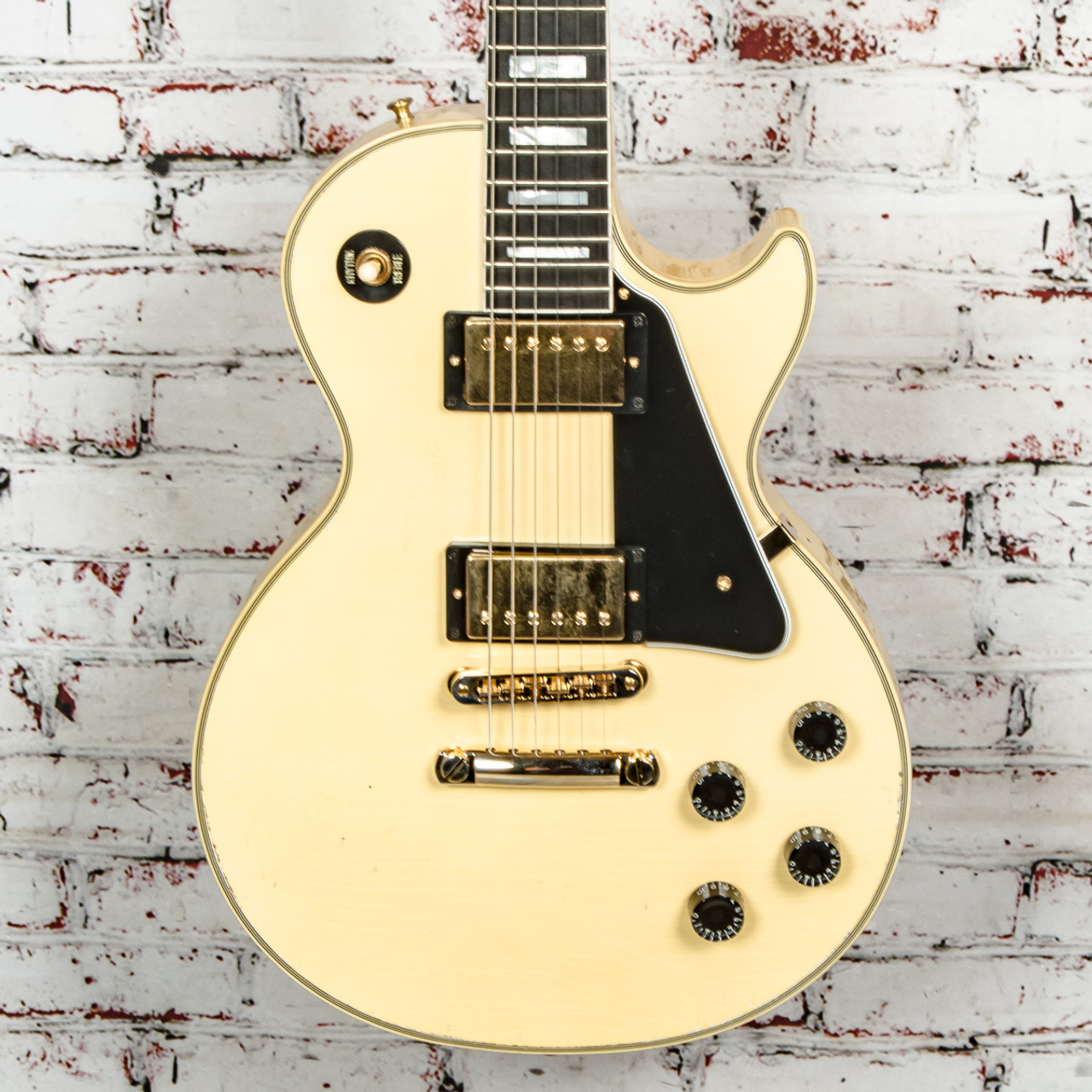 Gibson - Les Paul Custom - Electric Guitar - Light Aged Antique Alpine  White - w/ Black Hardshell Case - x2180