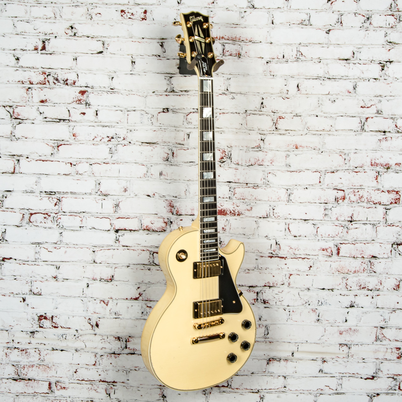 Gibson - Les Paul Custom - Electric Guitar - Light Aged Antique Alpine  White - w/ Black Hardshell Case - x2180