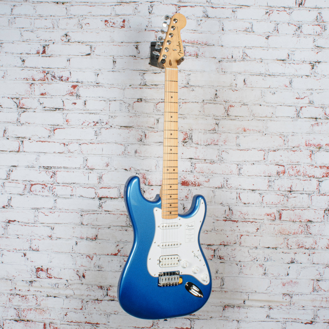 Fender - Standard StratocasterÂ® - Electric Guitar - HSS - Maple