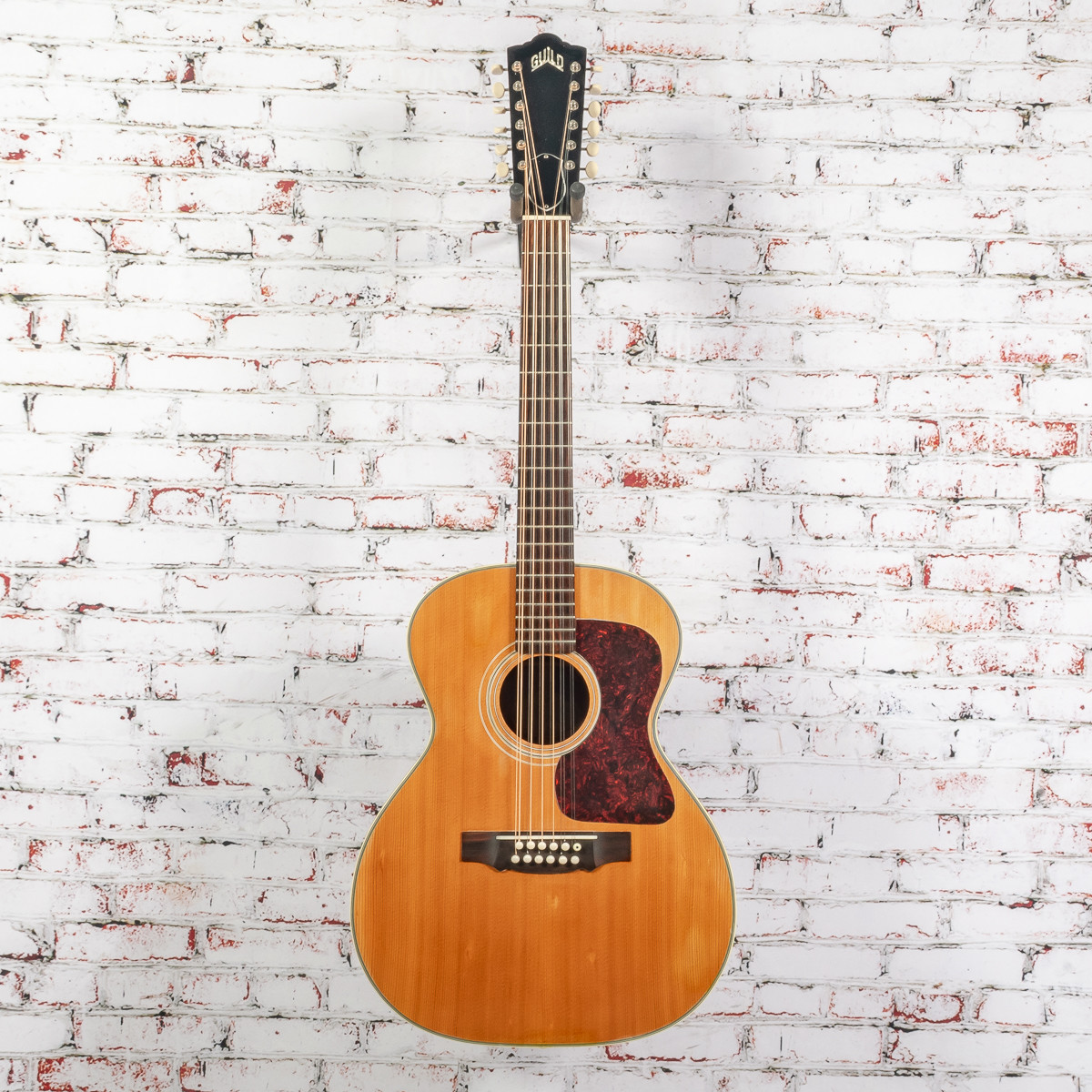 Guild - 1965 F-212 - 12-String Acoustic Guitar - Natural - x3995 Guild - 1965 F-212 - 12-String Acoustic Guitar - Natural - x3995