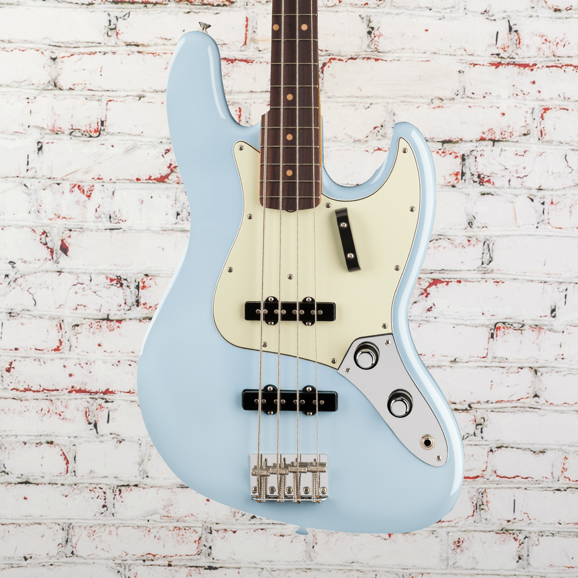Fender - Vintera III Early '60s Jazz Bass Guitar with Rosewood
