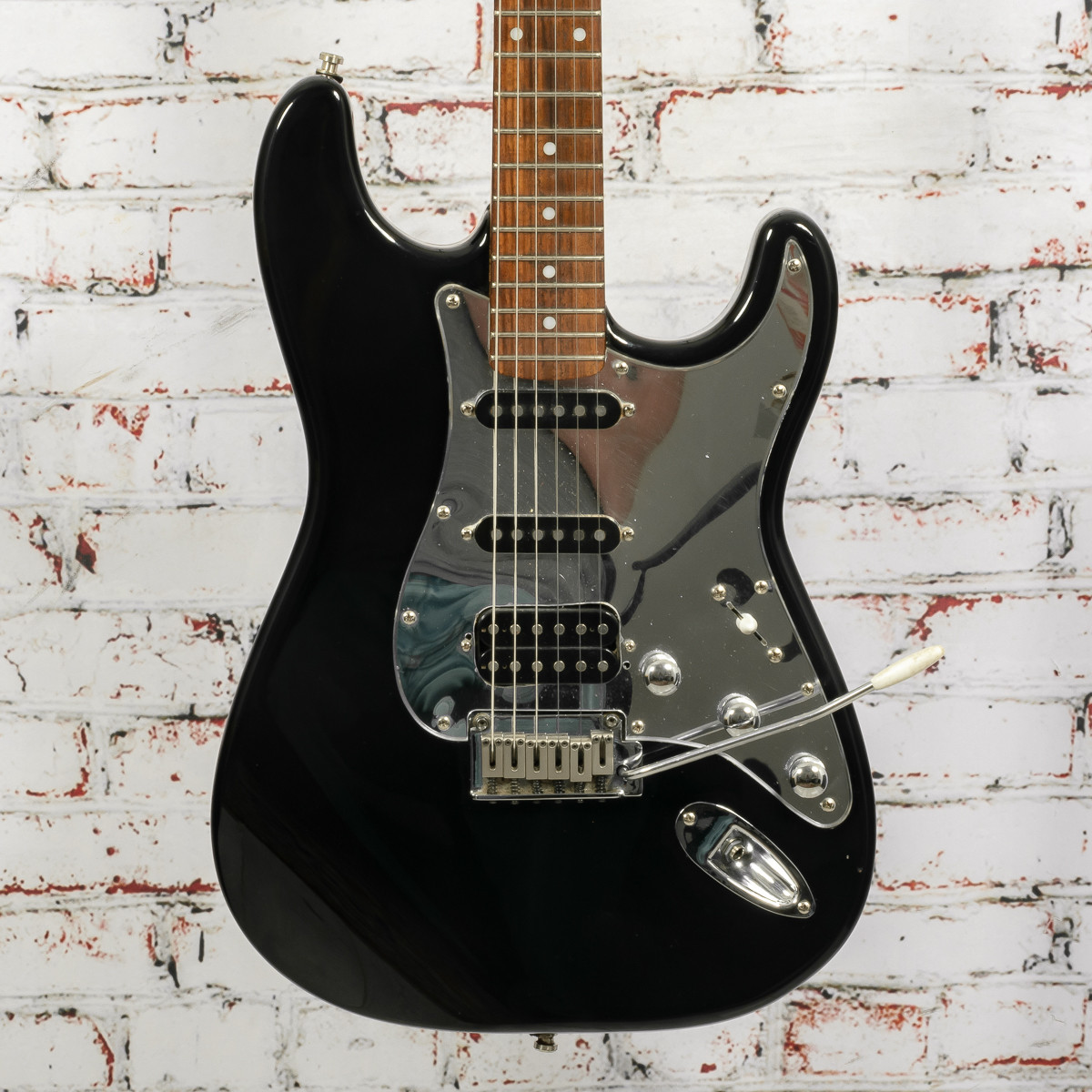 Squier - Standard Series Stratocaster Electric Guitar - Black with