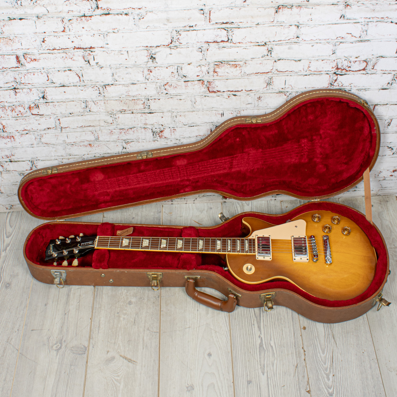 Gibson - 1997 Les Paul Standard Honeyburst w/Repaired Headstock