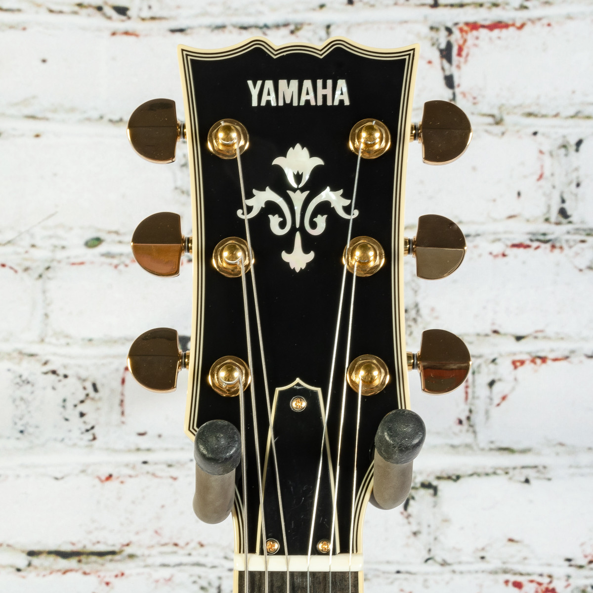 Yamaha SA2200 Brown Semi-Hollow Electric Guitar Brown Sunburst