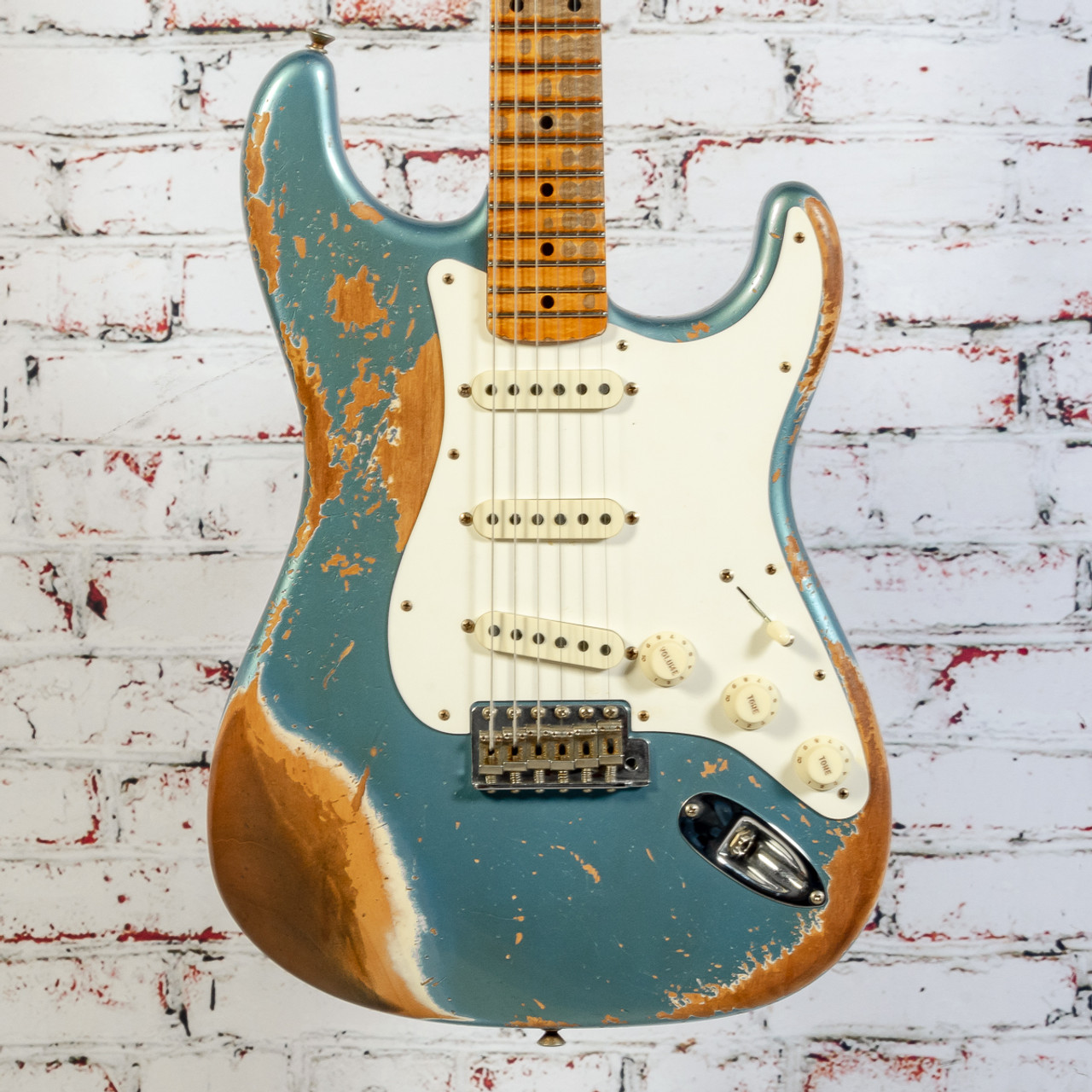 Fender - Custom Shop Limited Edition - Red Hot Stratocaster Electric Guitar  - Super Heavy Relic - Super Faded Aged Lake Placid Blue - w/ Hardshell