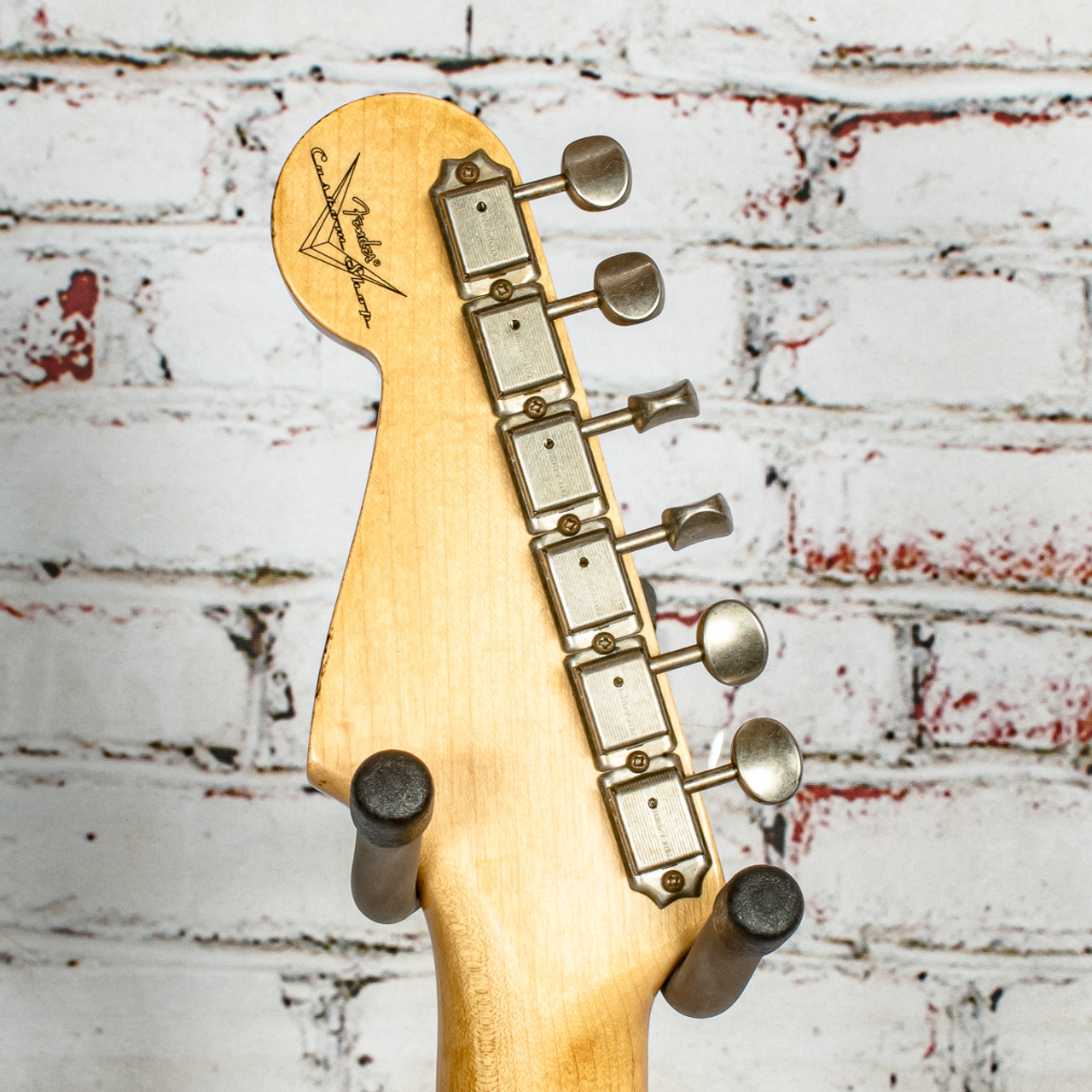 Fender - B2 Custom Shop '58 Relic - Stratocaster® Electric Guitar - Maple  Neck - Faded Aged Candy Apple Red - w/ Custom Hardshell Case - x3838