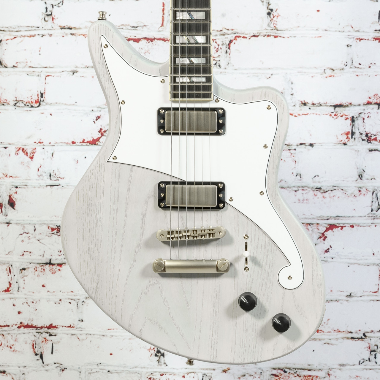 D'Angelico Deluxe Bedford LE Electric Guitar Satin White Wash MMM Exclusive