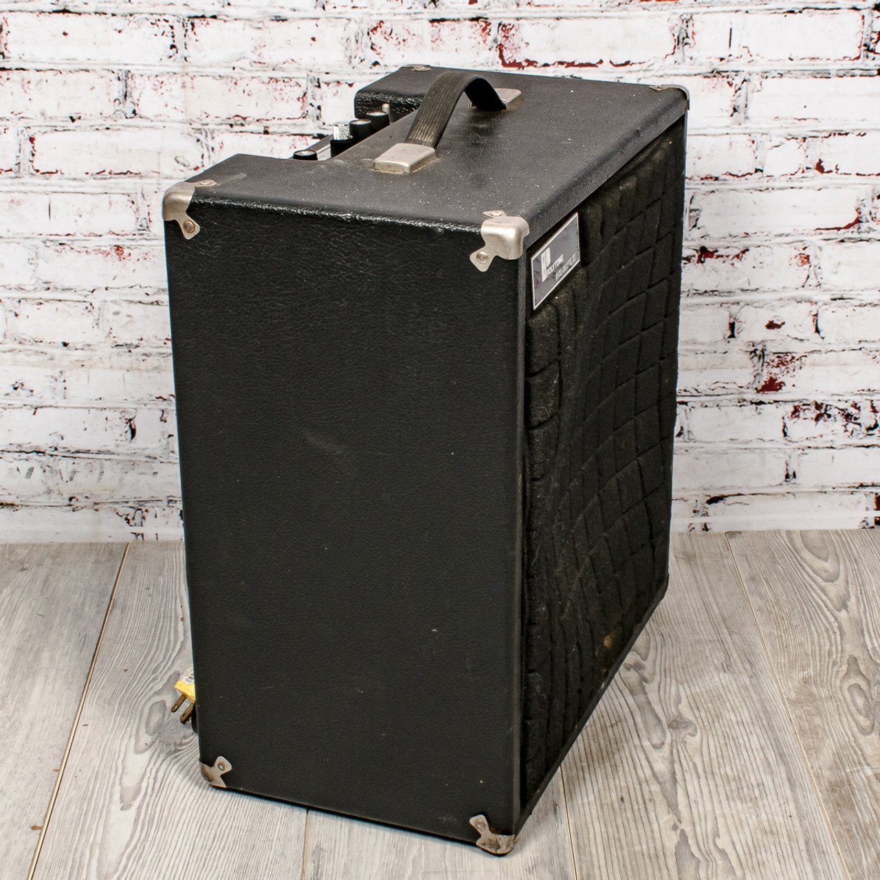 Polytone - Mini-Brute IV - Vintage Solid-State Guitar Amplifier