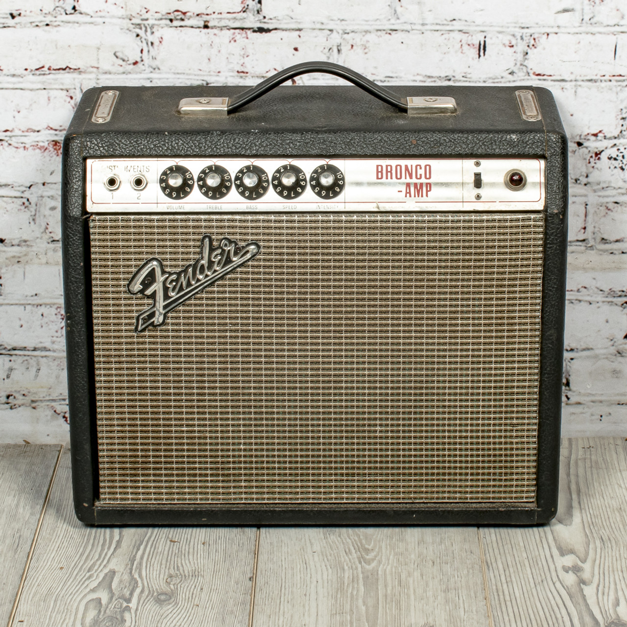 Fender Vintage 1967 Bronco Guitar Combo Amp x4737 (USED)