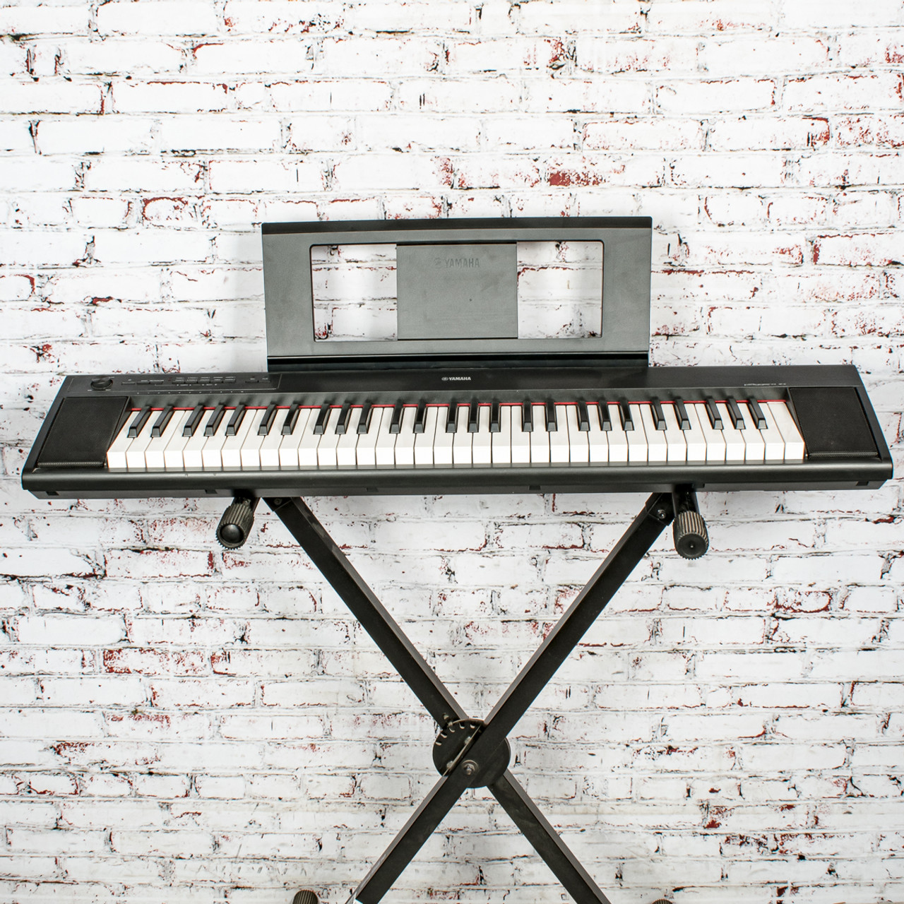 Yamaha - Piaggero NP-12B - 61-Key Keyboard - w/PSU & Music Stand