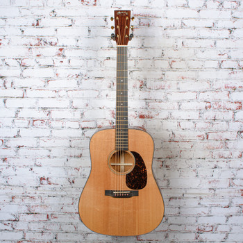 Martin - D18E Modern Deluxe - Acoustic/Electric Guitar - Fishman Pickup - Natural - w/ Hardshell Case - x3145