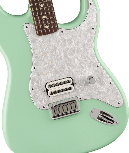 Fender - Tom DeLonge Signature - Stratocaster® Electric Guitar - Rosewood Fingerboard - Surf Green - w/ Deluxe Gigbag