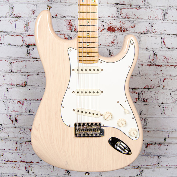  Fender - 2020 American Custom - Stratocaster® Electric Guitar - Maple Fingerboard - Vintage Blonde - w/ Hardshell Case - x6700 USED (9235001201-4) 
