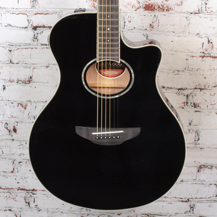 Yamaha APX600 Thinline Cutaway Acoustic-Electric Guitar - Black