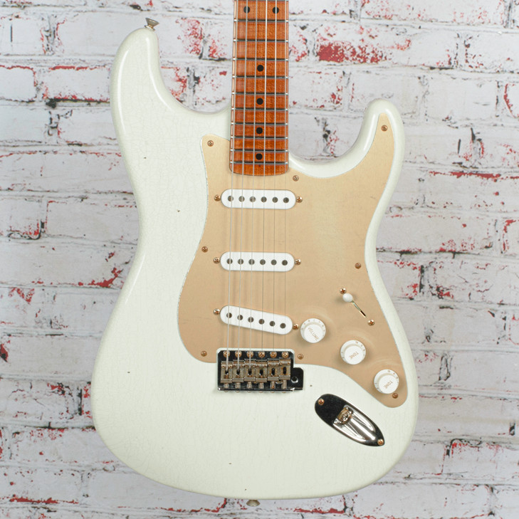 Fender - Custom Shop LE 1954 Roasted Stratocaster® - Electric Guitar - Journeyman Relic® - 1-Pc Roasted Quarterswan Maple Fingerboard - '55 Desert Tan - w/ Hardshell Case - x0685