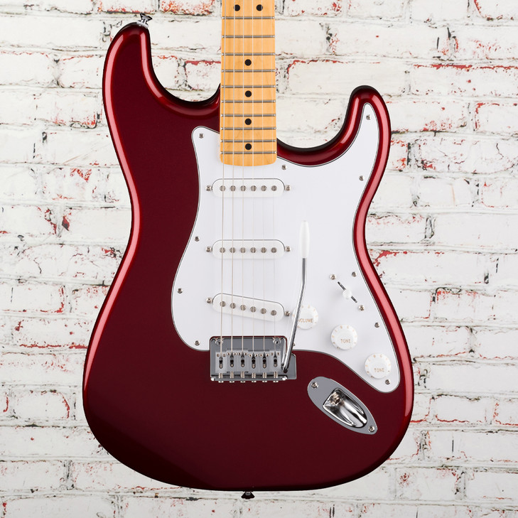 Fender Standard Strat, Maple Fingerboard, White Pickguard, Candy Cola