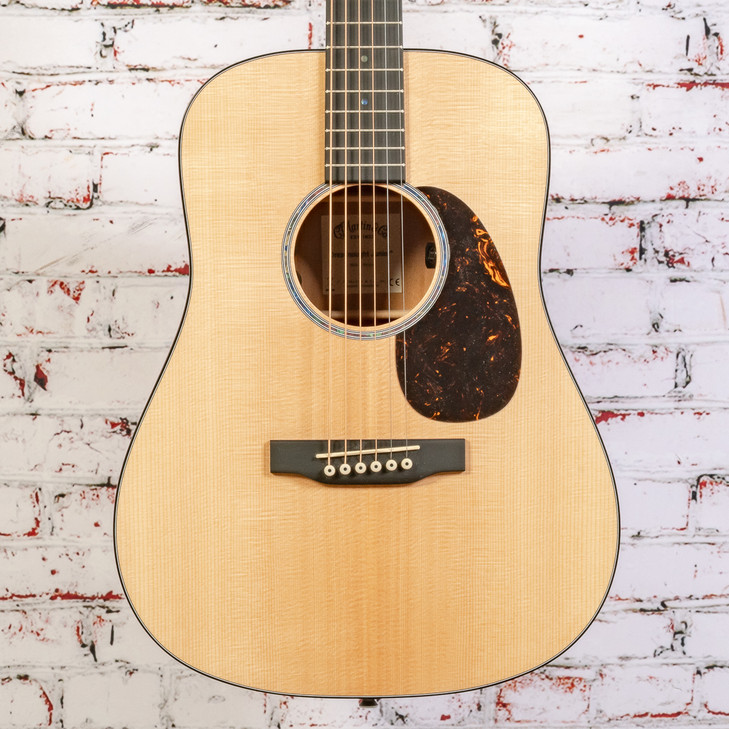 Martin - 2025 D Jr® E - Acoustic-Electric Guitar -Spruce / Sapele - Satin Natural - w/Softshell Case
