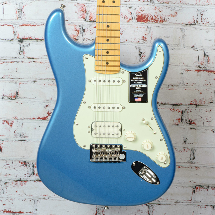 Fender - American Professional Classic Stratocaster - Electric Guitar - HSS - Maple Fingerboard - Faded Lake Placid Blue - w/ Deluxe Gigbag