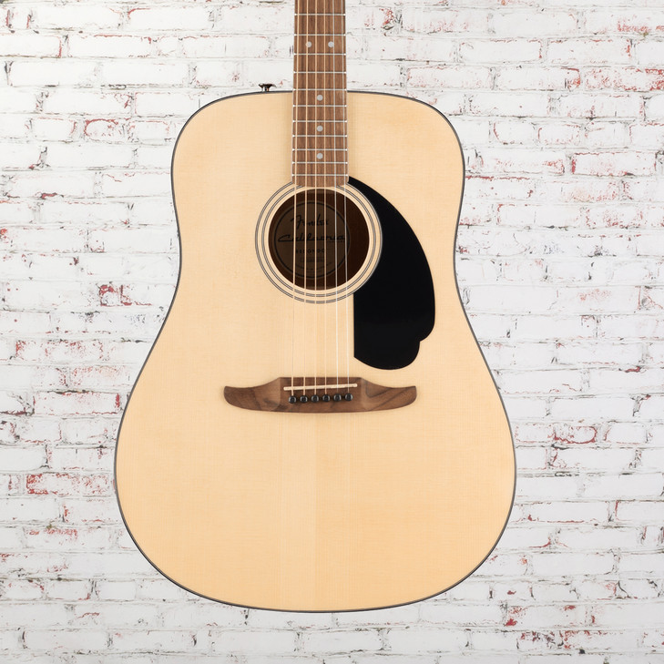 Fender California Standard Redondo Pack, Spruce Top, Black Pickguard, Natural