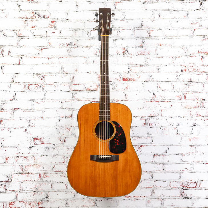 Martin - 1964 D-18 Dreadnought - Natural w/ HSC - x9306 VINTAGE