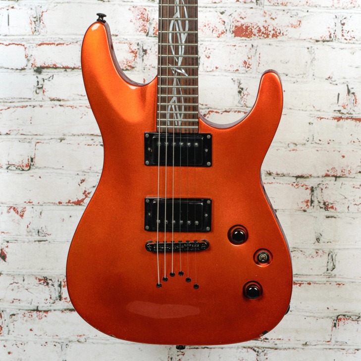 Dean - Vendetta Electric Guitar - Orange Metallic - with HSC - x0977 - USED