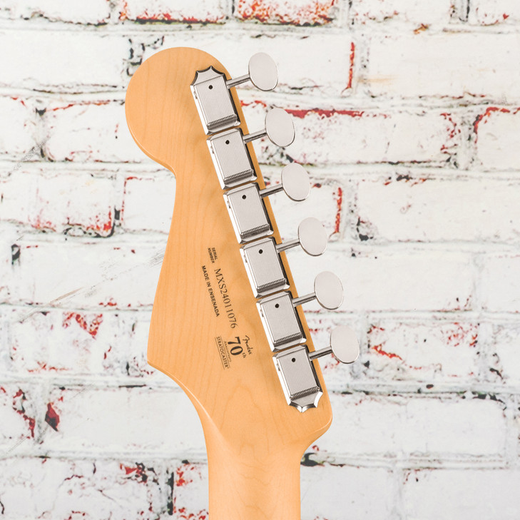 Fender Player II Stratocaster HSS, Rosewood Fingerboard, 3-Color Sunburst