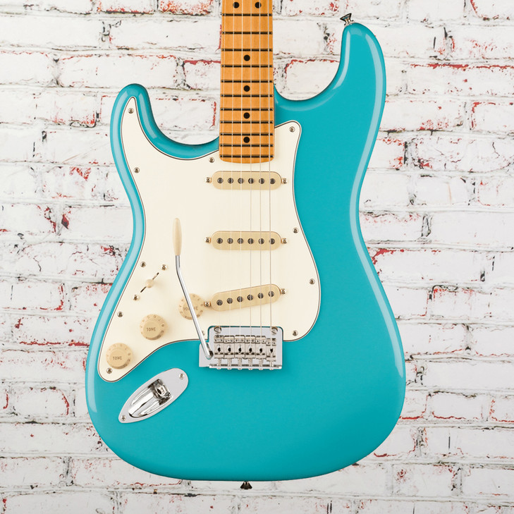Fender Player II Stratocaster Left-Hand, Maple Fingerboard, Aquatone Blue