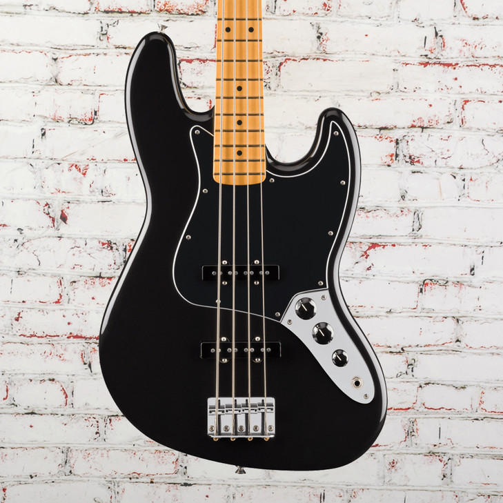 Fender - Player II - Jazz Bass Guitar - w/ Maple Fingerboard - Black
