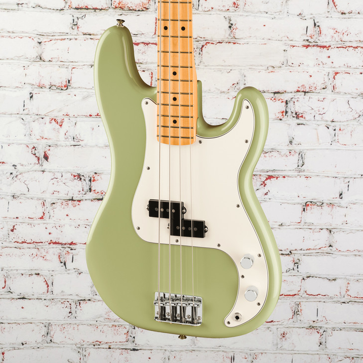 Fender - Player II - Precision Bass Guitar - Maple Fingerboard - Birch Green