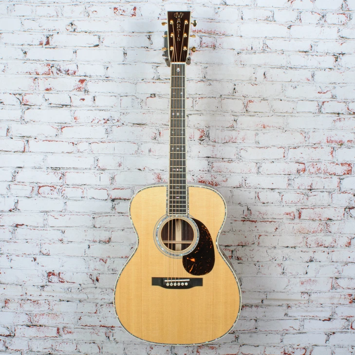 Martin - 2025 000-42 Standard Series - Acoustic Guitar - Natural Aging Toner - w/ Hardshell Case - x9292