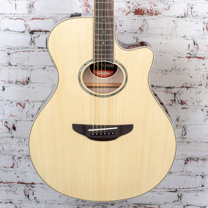 Yamaha APX600 Thinline Cutaway Acoustic-Electric Guitar - Natural