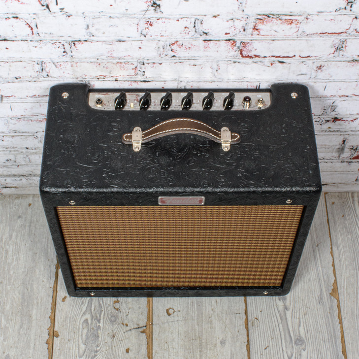 Fender 2025 30th Ann. Blues Jr. 1x12 15 Watt Tube Guitar Combo Amp Black Western w/FS And COA USED