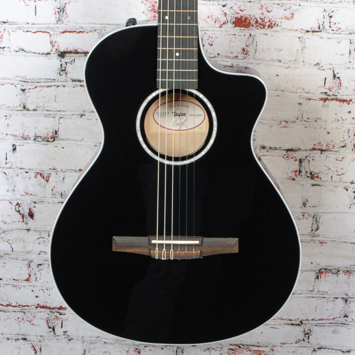 Taylor 2024 212ce N-Plus Nylon Electric Acoustic Guitar Black w/Bag USED
