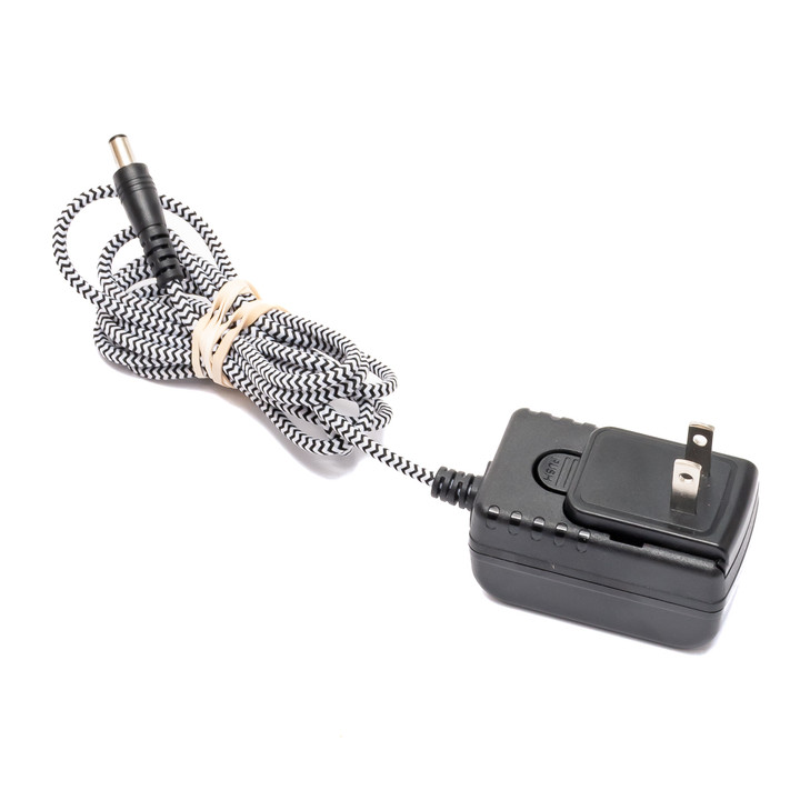 Tech 21 - SansAmp Character Plus Fuzzy Brit Preamp Effect Pedal w/PSU - USED