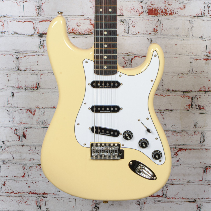 Squier 2012 Vintage Modified 70s Stratocaster Electric Guitar Olympic White w/Bag USED