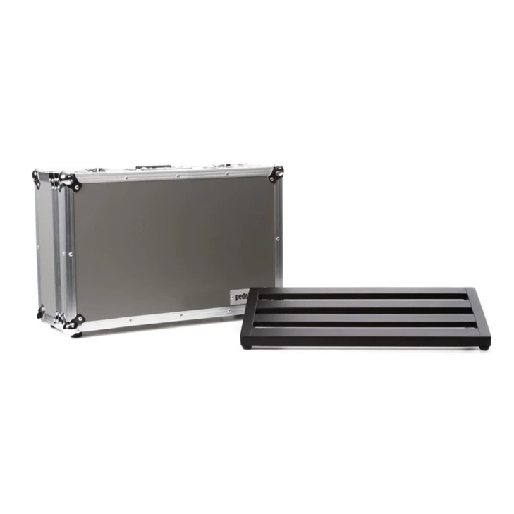 Pedaltrain - PT-CL1-TC - Classic 1 Pedalboard - 22-inch x 12.5-inch - w/ Hardshell Case 