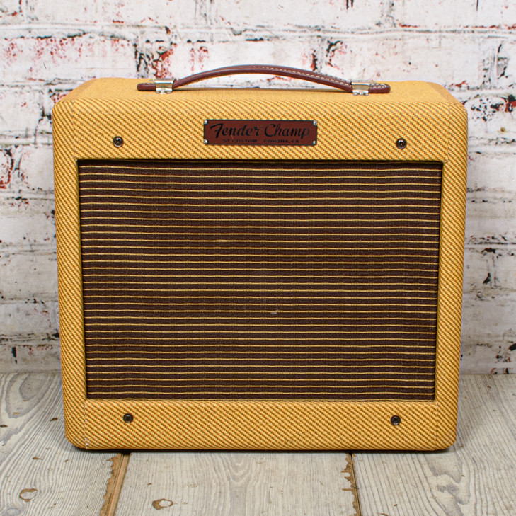 Fender - '57 Champ 1x10 5W Guitar Tube Combo Amplifier Tweed w/Cover - USED