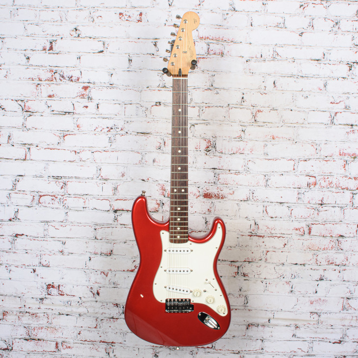 Fender - 1997 California Series Stratocaster Electric Guitar Candy Apple Red w/HSC - USED