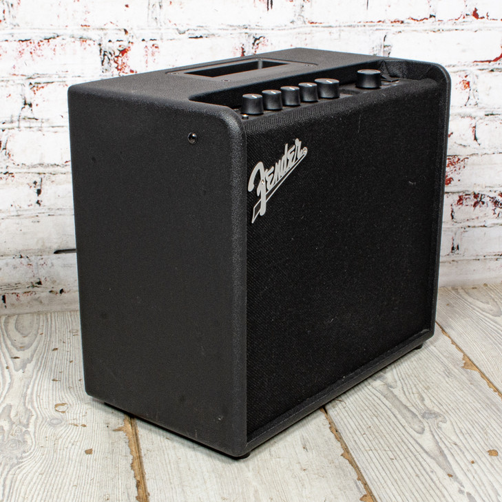 Fender - Mustang LT25 1x8 25W Digital Modeling Guitar Combo Amplifier - USED