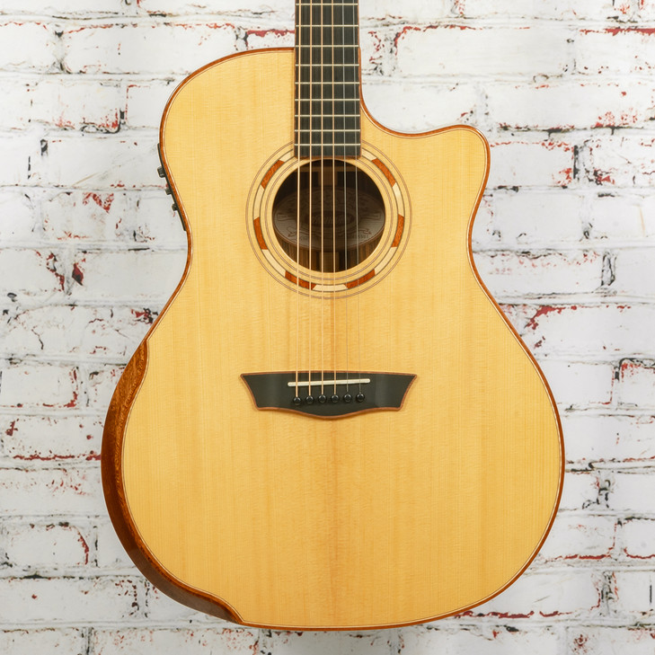 Washburn WCG25SCE Comfort Series Electric Acoustic Guitar Natural USED