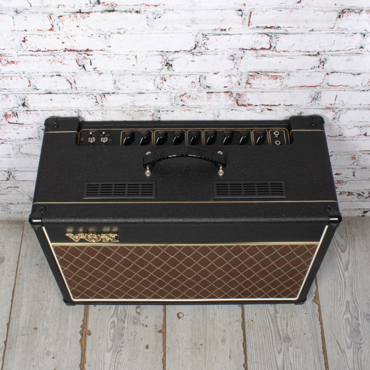 Vox - AC15C1 - 1x12" 15W Tube Guitar Combo Amplifier - USED